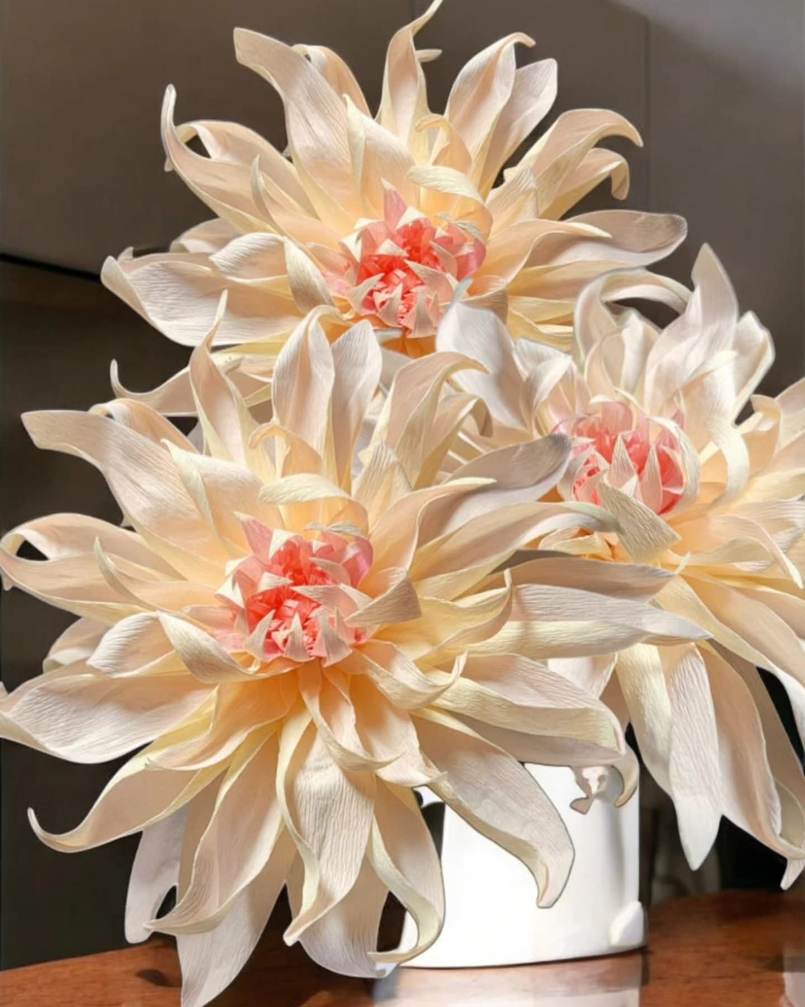 Paper dahlia